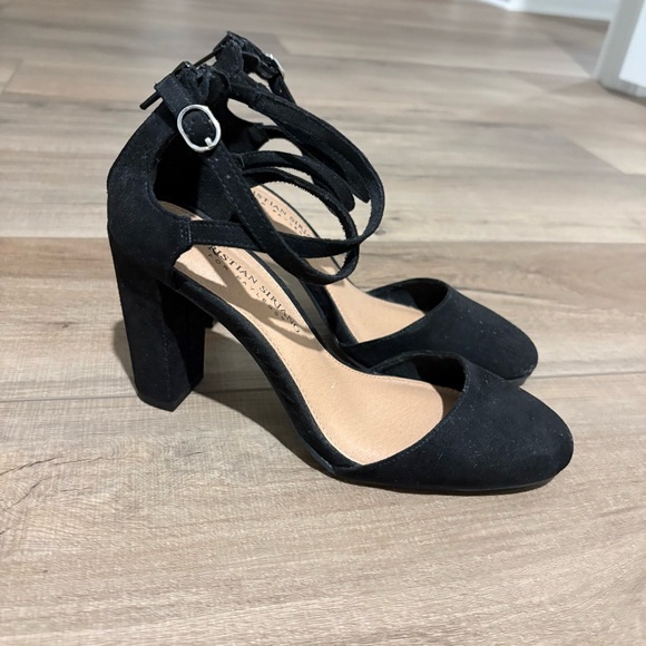 Christian Siriano Shoes - Christian Siriano Kam Criss-Cross suede Pump Heel Shoes black‎ size 6.5